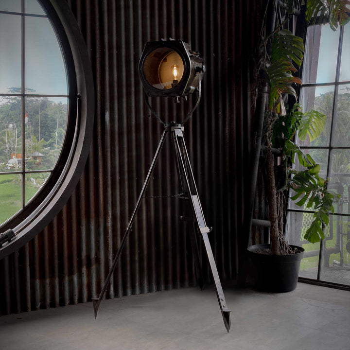 Railroad Standing Lamp 4