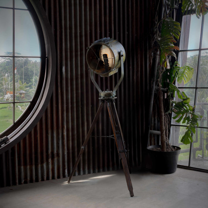 Railroad Standing Lamp 6