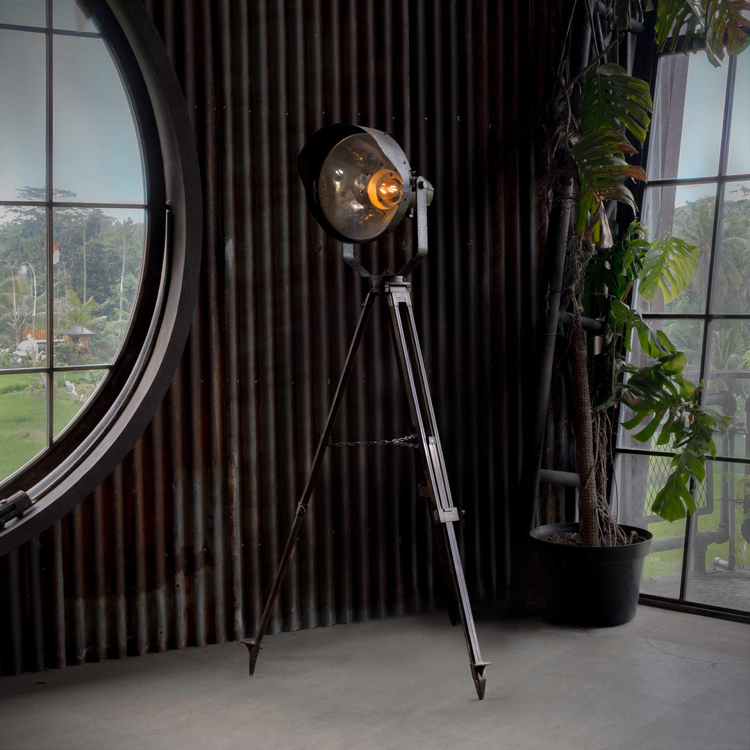 Railroad Standing Lamp 8
